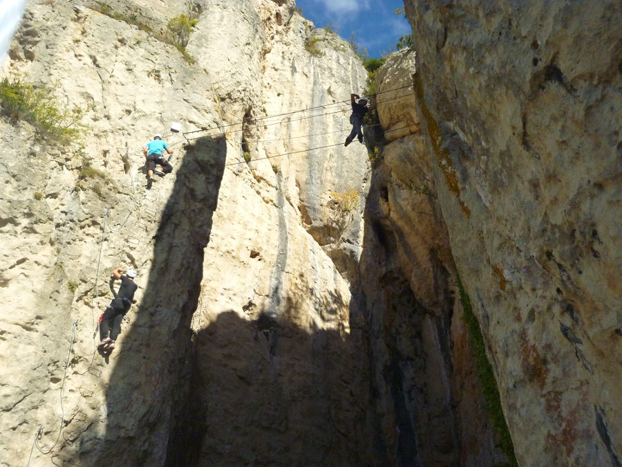 Via-ferrata Dans Le Gard Et L'Hérault Près De Montpellier Avec Entre2nature