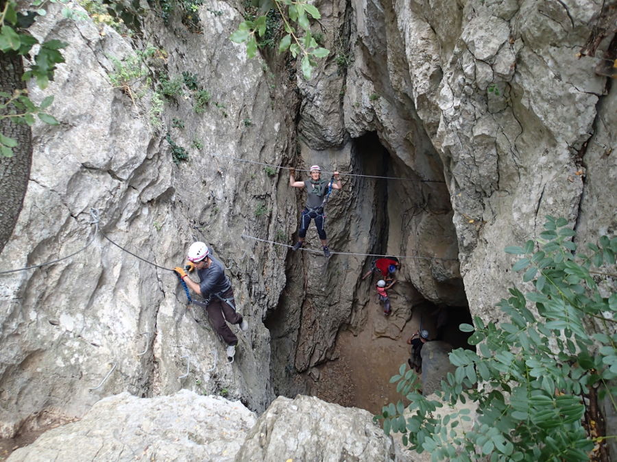 Via-ferrata Près De Montpellier Dans L'Hérault Et Le Gard En Occitanie