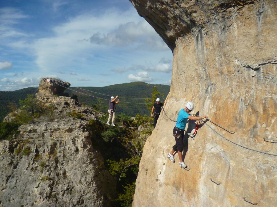 Via-ferrata Près De Montpellier Et Nîmes Dans L'Hérault Et Le Gard