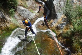 Canyoning Dans L'Hérault Au Caroux, Près De Montpellier En Languedoc-Roussillon Avec Entre 2 Nature