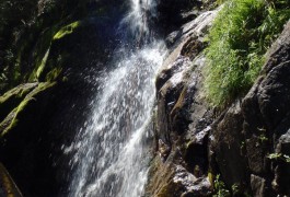 Moniteur Canyon Dans L'Hérault Et Le Gard, Près De Montpellier, Pour Des Sports De Peine Nature à Sensations: Rappel, Toboggan, Sauts...