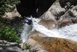 Canyoning En Cévennes Dans Le Gard Et L'Hérault Aux Cascades D'Orgon, Près De Montpellier