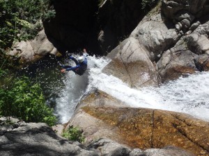 Canyoning en Cévennes dans le Gard et l'Hérault aux cascades d'Orgon, près de Montpellier