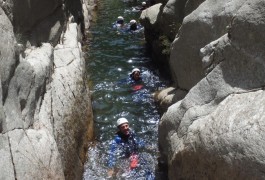 Canyoning Aventure Au Tapoul Dans Les Cévennes, Près De Millau Dans L'Aveyron, Capitale Des Ports De Pleine Nature Aquatique Et Autres