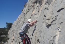 Monteur D'escalade Dans Le Languedoc-Roussillon, Pour Une Initiation Pour Débutants En Escalade. Près De Montpellier.