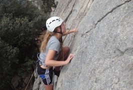 Sport De Pleine Nature, Encadrés Par Des Professionnels De L'escalade Et Du Canyon, Basé Sur Montpellier En Languedoc-Roussillon.