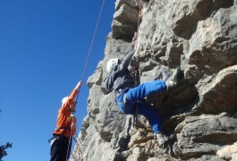 Escalade à Valflaunès Avec Les Moniteurs D'entre2nature, Basé à Montpellier, Dans L'Hérault Et Le Gard En Languedoc-roussillon