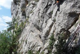 Escalade Au Thaurac En Famille Ou Entre Amis, Dans L'Hérault Et Le Gard En Languedoc-Roussillon