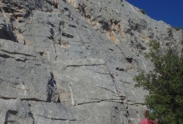 Escalade Découverte Dans L'Hérault Et Le Gard, Avec Les Moniteurs D'entre2nature. Activités De Pleine En Languedoc-Roussillon.