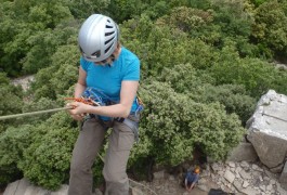 Rappel Et Escalade Vers L'autonomie Avec Les Moniteurs Du Languedoc-Roussillon, Entre L'Hérault Et Le Gard, Près De Montpellier