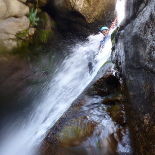 Canyoning Et Toboggan Dans Le Canyon Du Tapoul Au Mont Aigoual Dans Les Cévennes.