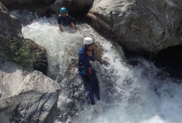 Toboggan En Canyoning Pour La Randonnée Aquatique Du Soucy, Près De St-Jean Du Gard