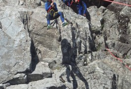 Canyoning Et Sa Tyrolienne Splash, Dans Le Soucy Et La Rivière Du Gardon, Près D'Anduze, Avec Les Moniteurs De Montpellier En Languedoc-Roussillon. Entre2nature: Hérault Et Gard.