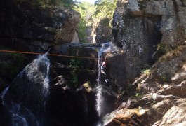 Canyoning Et Tyrolienne Au Tapoul Dans Les Cévennes Au Mont Aigoual. Avec Les Moniteurs D'entre2nature Basé Sur Montpellier Dans L'Hérault En Languedoc-Roussillon