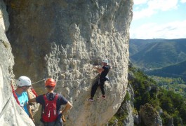 Millau: Capitale Des Sports De Pleine Nature. Via-ferrata, Canyoning, Escalade, Parcours Aventure...