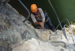 Via-ferrata Près De Montpellier Dans L'Hérault