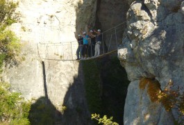 Pont Népalais Dans La Via-ferrata Du Liaucous, Près De Millau, Dans Le Tarn