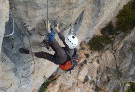 Via-ferrata Du Liaucous Dans L'Aveyron Et Sports De Pleine Nature Près De Millau.