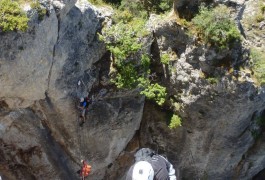 Via-ferrata Et Sports De Pleine Nature Près De Millau, Dans La Via-ferrata Du Liaucous.