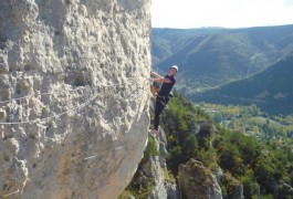 Via Ferrata Vertigineuse Au Liaucous, Près De Mostuéljous. Activité De Pleine Nature à Sensations...