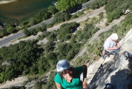 Via-ferrata Du Thaurac Pour Toute La Famille Dans L'Hérault, Près De Montpellier En Languedoc-Roussillon