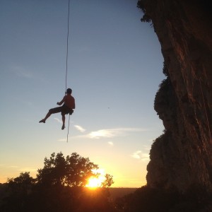 Activités de pleine nature dans l'hérault et le gard: canyoning, via-ferrata, escalade