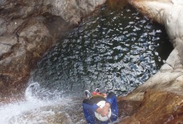 Canyoning Et Toboggan Arrosé, Avec Les Moniteurs D'entre2nature, Pour Une Découverte Du Caroux, En Plein Coeur De L'Hérault, Près De Montpellier