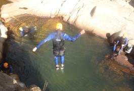 Canyoning Initiation Et Découverte Pour Les Débutants