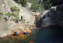 Canyoning Découverte En Initiation Pour Toute La Famille, Au Rec Grand Dans L'Hérault