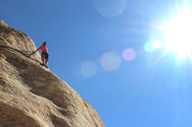 Escalade Avec Les Moniteurs D'entre2nature, Basé Sur Montpellier Dans L'Hérault