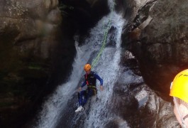 Canyoning En Cévennes En Lozère, Près D'Anduze Et Saint-Jean Du Gard