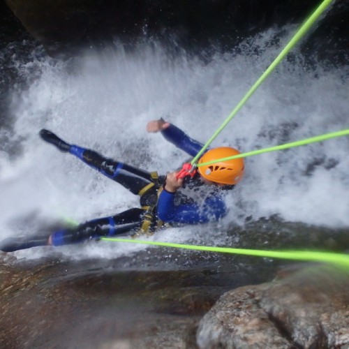 Canyoning Et Toboggan Dans Les Cévennes En Lozère Avec Les Monteurs De L'Héraulti