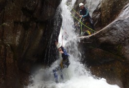 Canyoning Dans Les Cévennes Au Tapoul, Près De Saint-Jean Du Gard Et Anduze