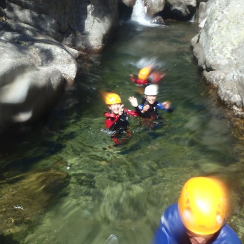 Canyon Du Tapoul Dans Les Cévennes En Lozère, Près Du Mont Aigoual, Avec Les Moniteurs De Montpellier