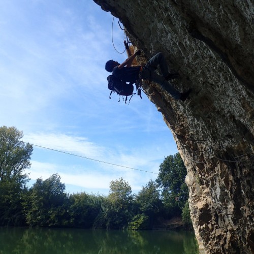 Via-ferrata Dans Le Gard Aux Cévennes, Près De Montpellier Dans L'Hérault