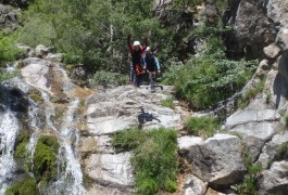 Canyoning Au Mont Aigoual Dans Les Cévennes Près Du Vigan Dans Le Gard