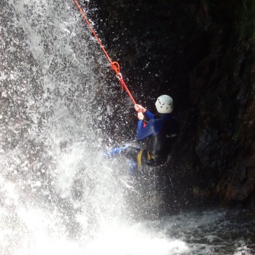 Canyoning Et Rappel Au Mont Aigoual Dans Le Gard, Près Du Vigan