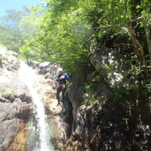 Canyoning Aux Cascades D'Orgon Dans Lle Gard En Cévennes