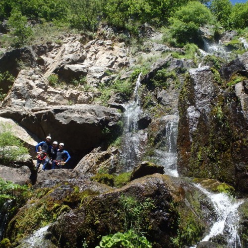 Canyoning à L'Orgon Dans Le Gard Près Du Mont Aigoual En Cévennes