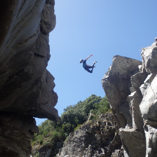 Canyoning En Cévennes Dans Le Gard Et L'Hérault Près De Montpellier Et Nîmes