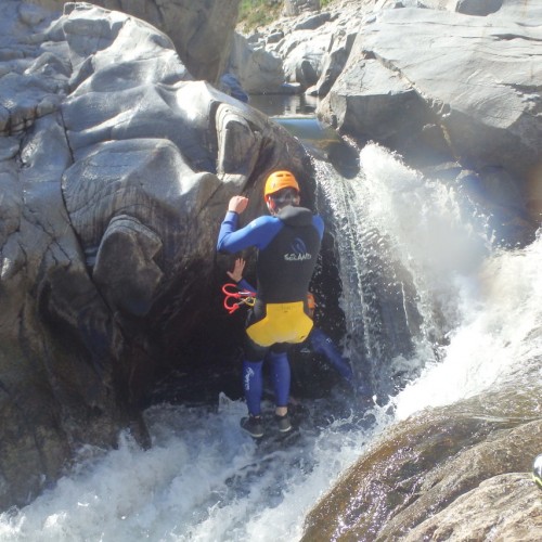 Canyoning En Cévennes Dans L'Hérault Près De Montpellier Et Nîmes En Languedoc