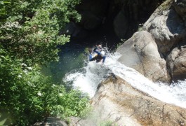 Canyoning En Cévennes Aux Cascades D'Orgon, Près Du Vigan Dans Le Gard