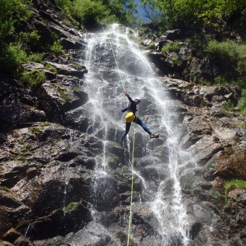 Canyoning Autour De Montpellier Dans L'Hérault Et Le Gard Dans La Nature Du Languedoc