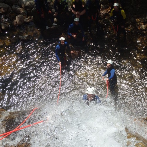 Rappel En Canyoning Dans L'Aigoual Près Du Vigan Dans Les Cévennes