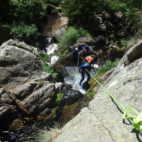 Canyoning Près Du Vigan En Cévennes Dans Le Gard Près Du Mont Aigoual