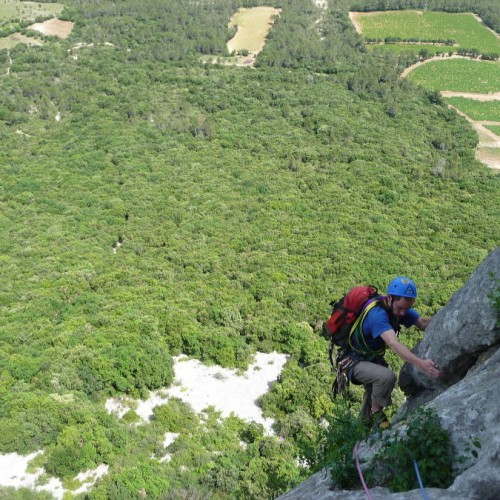 Escalade Big Wall Au Pic Saint-Loup Dans L'Hérault