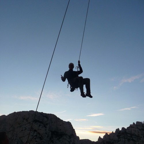 Escalade Aux Calanques De Marseille Avec Les Moniteurs D'entre2nature