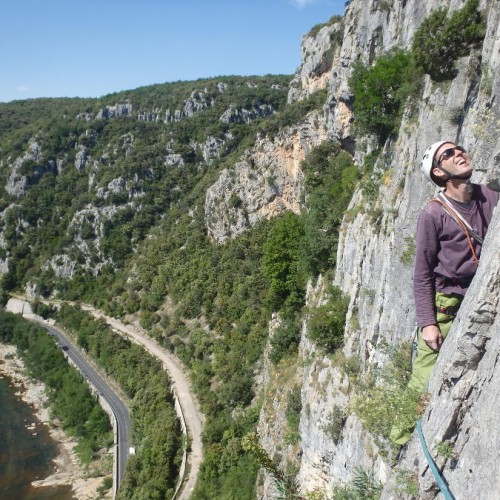 Escalade Près De Montpellier En Grande Voie Dans L'Hérault