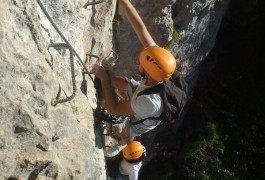 Via-ferrata Près De Montpellier Et Ganges En Cévennes Dans L'Hérault