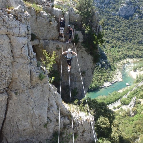 Via-ferrata Du Thaurac Près De Montpellier Dans L'Hérault En Languedoc